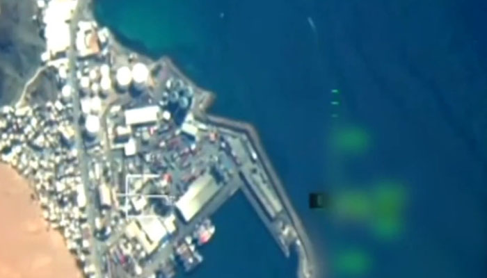 سعودی اتحاد کی یمن میں ہتھیاروں اور فوجی گاڑیوں پر بمباری، حملے سے قبل کی ویڈیو بھی منظر عام پر آگئی