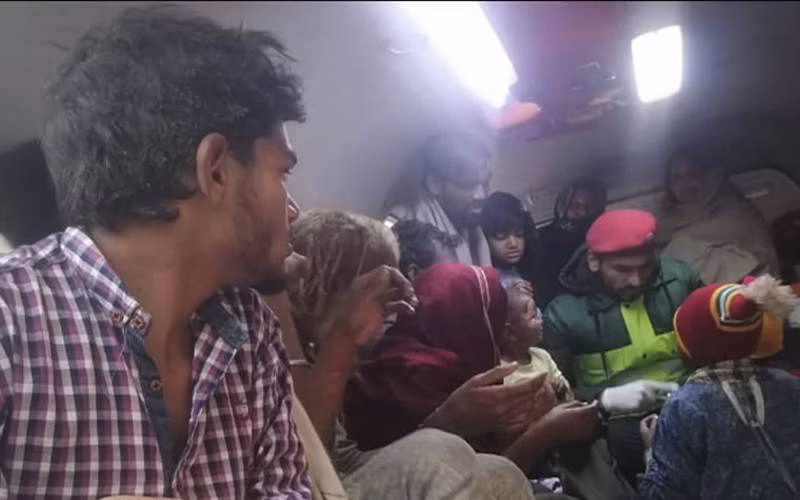 لاہور میں گیس لیکج کے باعث دھماکا، 8 افراد جھلس گئے