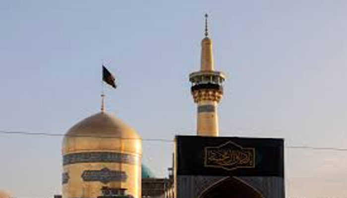 آیت اللہ خامنہ ای کی شہادت پرنجف اور کربلا میں سوگ کا عالم،مشہد امام رضا کے روضے پر سیاہ پرچم لہرادیاگیا