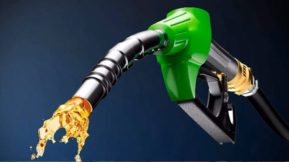 حکومت نے پیٹرول اور ڈیز ل کی قیمتوں میں بڑی کمی کردی!
